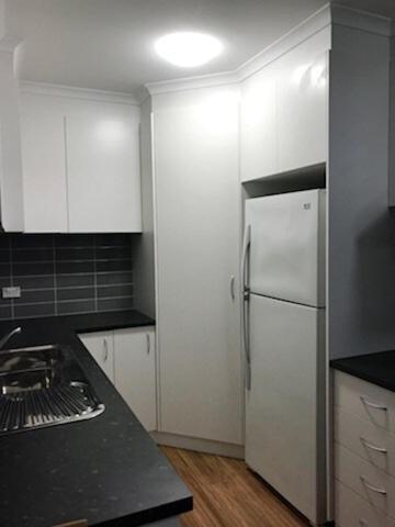 Executive 4br 3bath Entire In Heart Of The & Parking Apartment Canberra