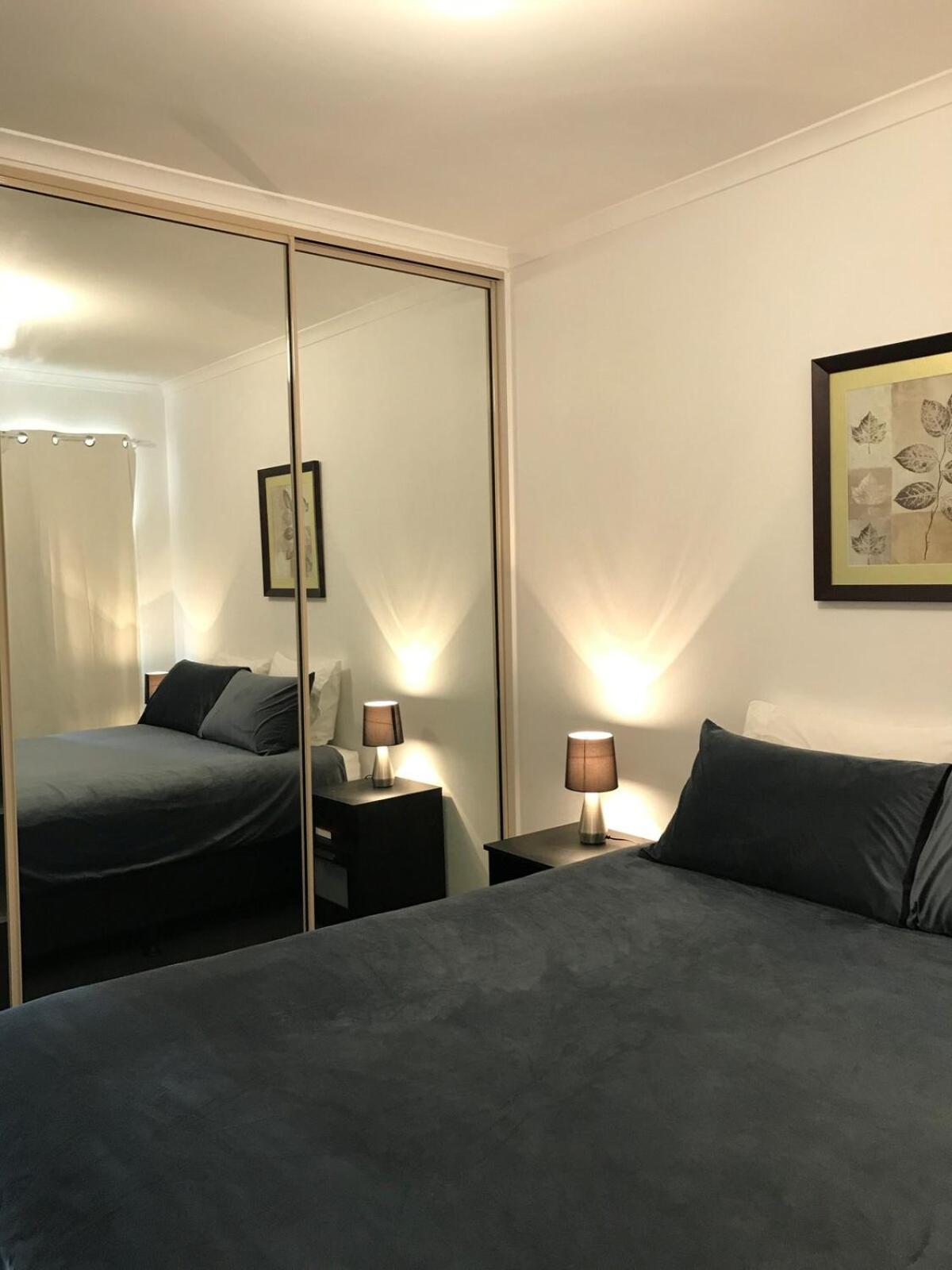 Executive 4br 3bath Entire In Heart Of The & Parking * Canberra