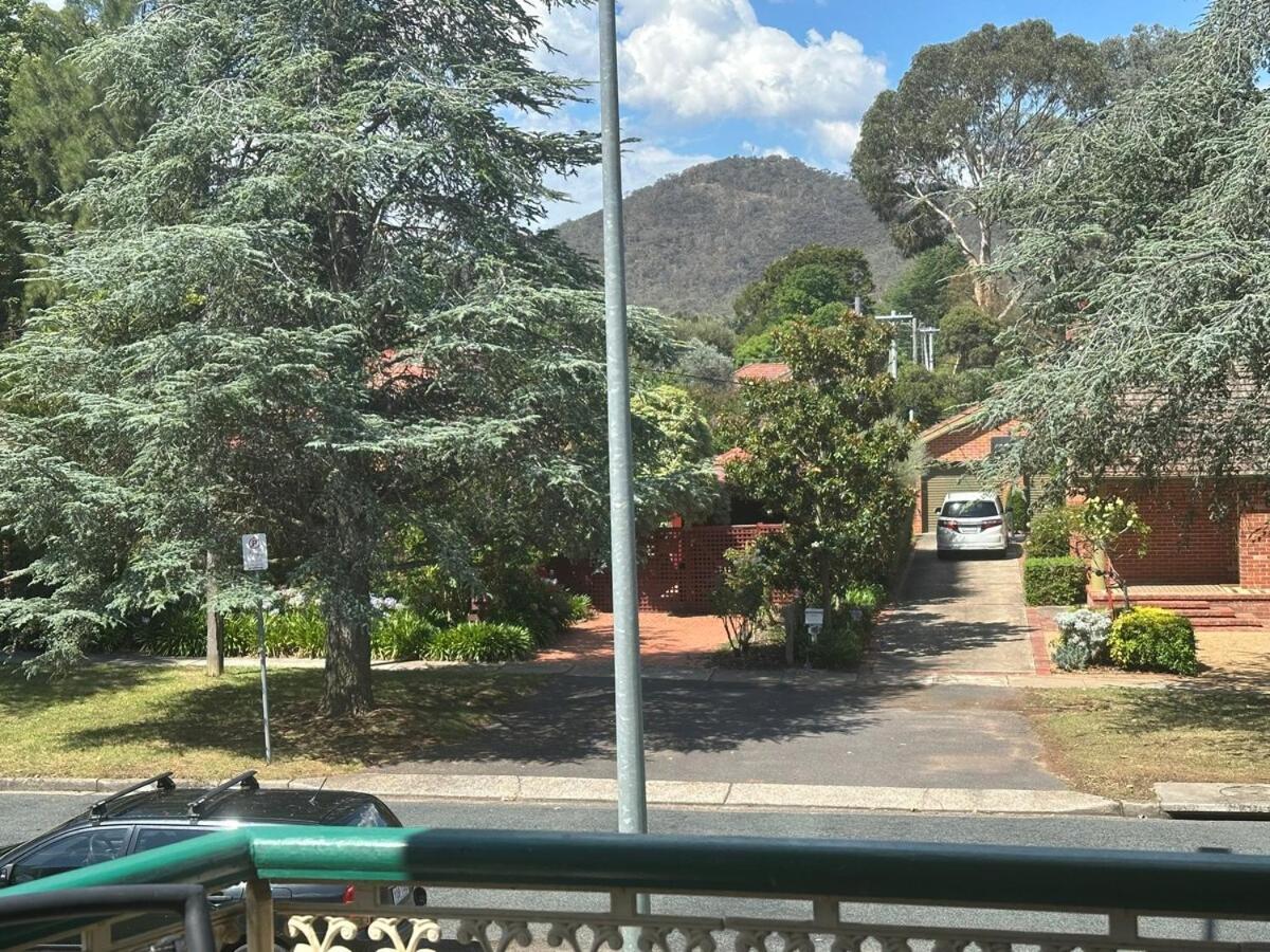Executive 4br 3bath Entire In Heart Of The & Parking